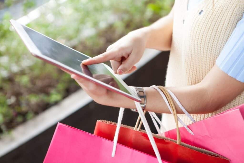10 Best Places To Buy Kitchen Gadgets Online! Best Gadgets to Buy During Online Electronics Sales